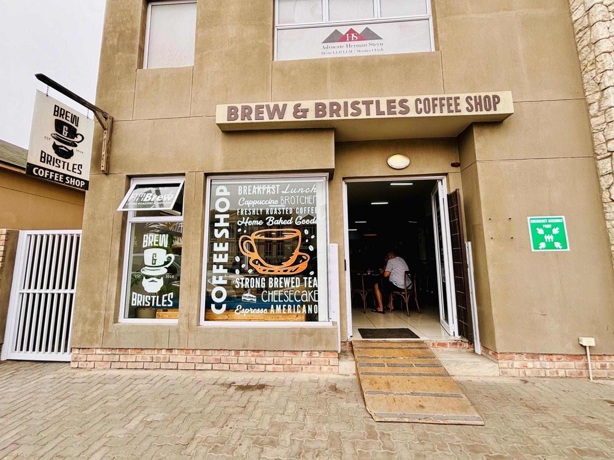 Апартаменты Bright & Stylish Self Catering Swakopmund Cbd Экстерьер фото